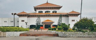 बहुविवादित एमसीसीसँगै नागरिकता र निजामती ऐन अन्यौलमा