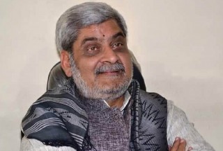 नेकपा विभाजित भए यो संविधान समाप्त हुन्छः मन्त्री त्रिपाठी