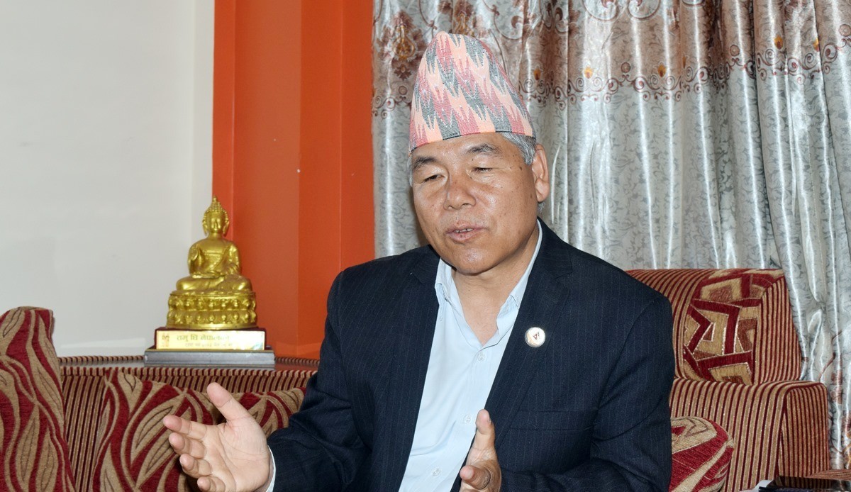 चिनियाँ राजदूतले राजनीति गर्नुभएको हैन, धेरै टिकाटिप्पणी नगरौँ: देव गुरुङ