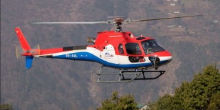 बाह्रबिसे पहिरोका चार घाइतेलाई दुई हेलिकोप्टरमा काठमाडौँ ल्याइयो