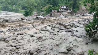 सिन्धुपाल्चोकको जम्बुमा पहिरोमा हराएका २० जना अझै भेटिएनन्