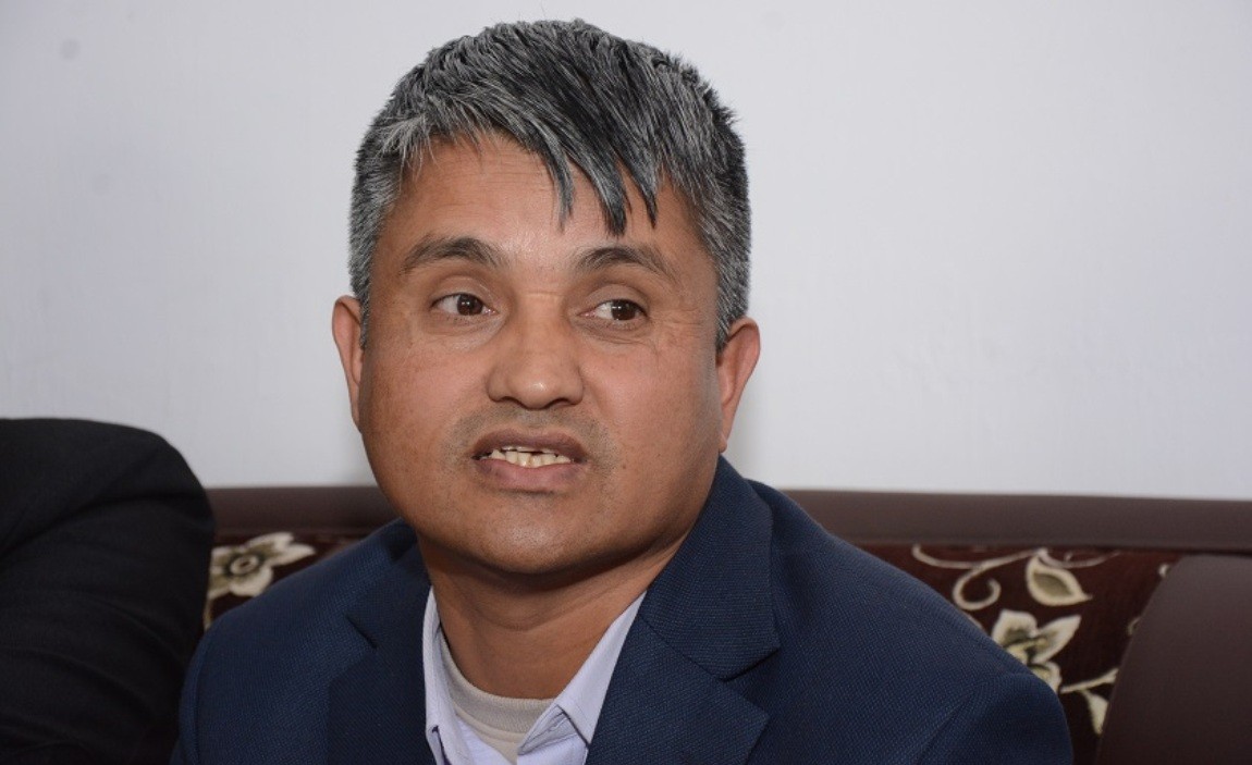 ‘संविधान चारजना पूर्वन्यायाधीशले लेखेका होइनन्’ (संविधानको भाग ११ र विज्ञप्तिसहित)