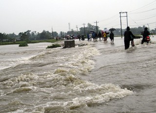 बाढी-पहिरोः देशभर मृत्यु हुनेको संख्या १५ पुग्यो