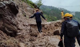 दार्चुलामा पहिरो: २ जना बेपत्ता