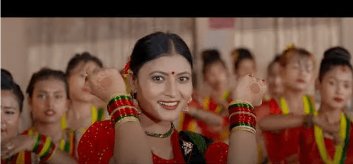 ‘बर्ष दिन बितेको’ तीज गीत ल्याएर आईन् गायिका सीता रसाइली (भिडियोसहित)