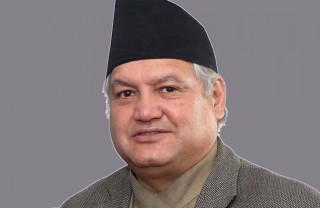 राप्रपा त्यागेका नेताहरु आज काँग्रेस भित्रिदै , सुनिल थापाको निवासमा विहानै देखि छलफल