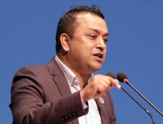 “सरकार अव त अति भो” भनेर खबरदारी गर्न गगन थापाको आह्वान