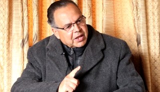 ओलीले देशव्यापी गुट चलाए : झलनाथ खनाल