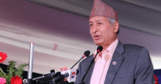 तत्काल लामो दुरीका यातायात, हवाई उडान र विद्यालय खुल्ने अवस्था छैन: युवराज खतिवडा