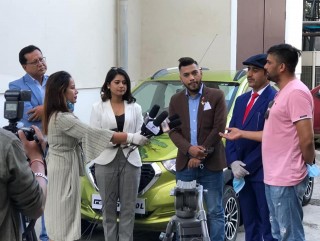 ‘कमेडी च्याम्पियन’ का विजेता हिमेश पन्तले ६ महिनापछि पाए २५ लाखकाे कार