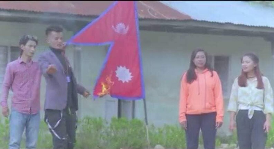 राष्ट्रिय झण्डा जलाउनेलाई अदालतले सुनायो यस्तो सजाय