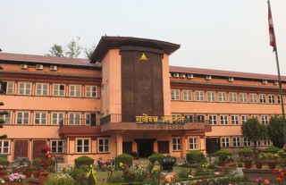 प्रेस काउन्सिलको अध्यक्षमा दुर्गा भण्डारीलाई नियुक्ति नगर्न सर्वोच्चको अन्तरिम आदेश