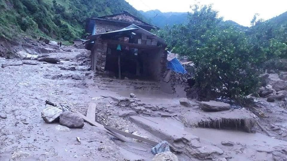 बाग्लुङ  बाढी - पहिरो अपडेट : मृत्यु भएका चार जनाको सनाखत , बेपत्ताको बिहानैदेखि खोजी शुरु