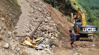 बागलुङ पहिरोमा हराएका एकजना अझै फेला परेनन्
