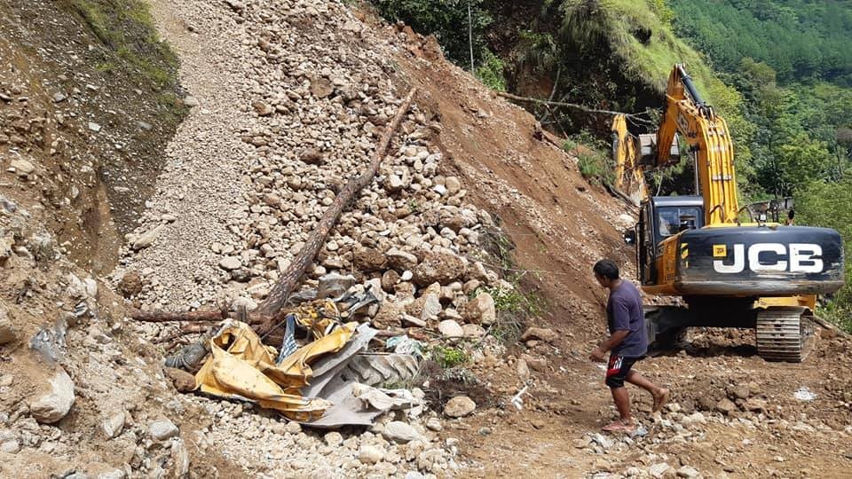 बागलुङ पहिरोमा हराएका एकजना अझै फेला परेनन्