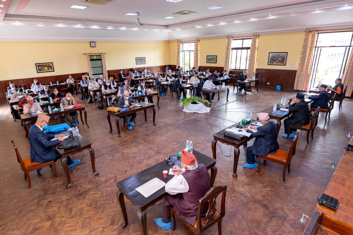 कसरी पन्छियो नेकपा विभाजनको पहिरो?