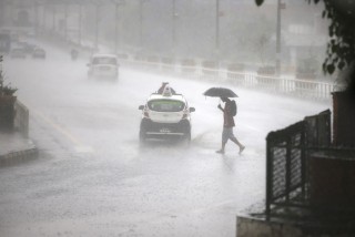 तीन दिनसम्म लगातार झरी पर्ने :  इलाम, झापा, मोरङ, सुनसरीसहितका जिल्लामा भयो ‘अति भारी’ वर्षा