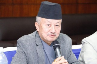 संविधानमा कमजोरी छैन, कार्यान्वयनमा हुनसक्छ : सुवास नेम्वाङ