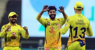 डिफेन्डिङ च्याम्पियन मुम्बई चेन्नईसँग पाँच विकेटले पराजित