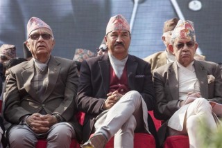 गृहमन्त्री थापालाई मतदान गर्न जारी गर्यो राप्रपाले ह्विप