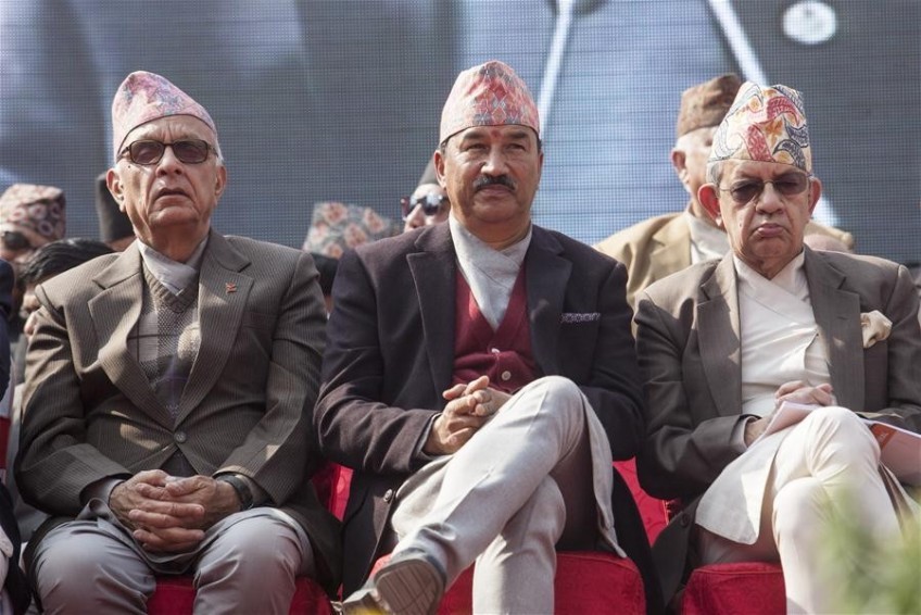 गृहमन्त्री थापालाई मतदान गर्न जारी गर्यो राप्रपाले ह्विप