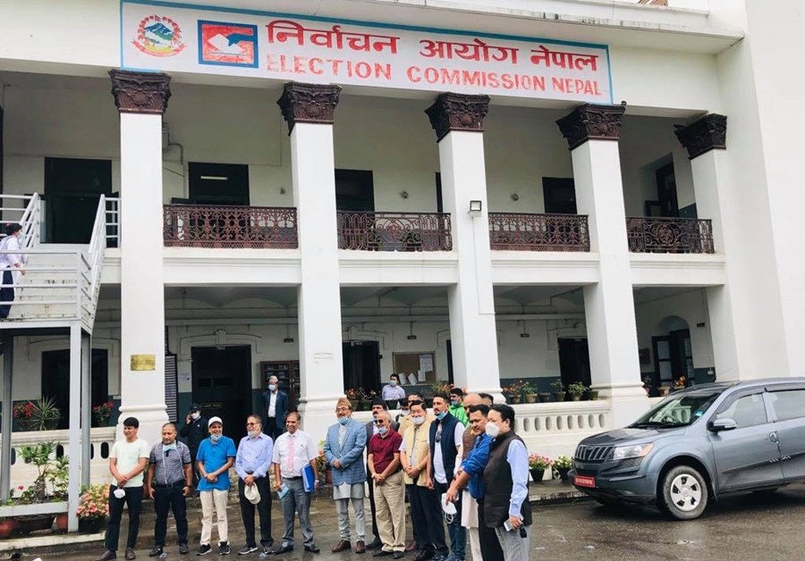 राप्रपाबीच एकीकरणको अर्को फड्को, निर्वाचन आयोगमा दल दर्ता