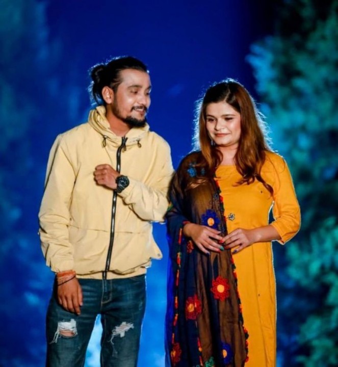 ईश्वरी र राजेन्द्रको 'नरिसाउन होइ’ युट्युव ट्रेन्डिङमा (भिडियोसहित)