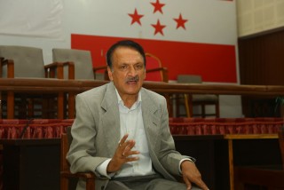 कांग्रेसको कोभिड समितिले भन्यो– घरमा असुविधा हुने संक्रमितलाई आइसोलेसनमा बस्ने व्यवस्था गरियोस्