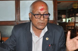 मण्डललाई संसदीय दलको नेताबाट हटाउने तयारी
