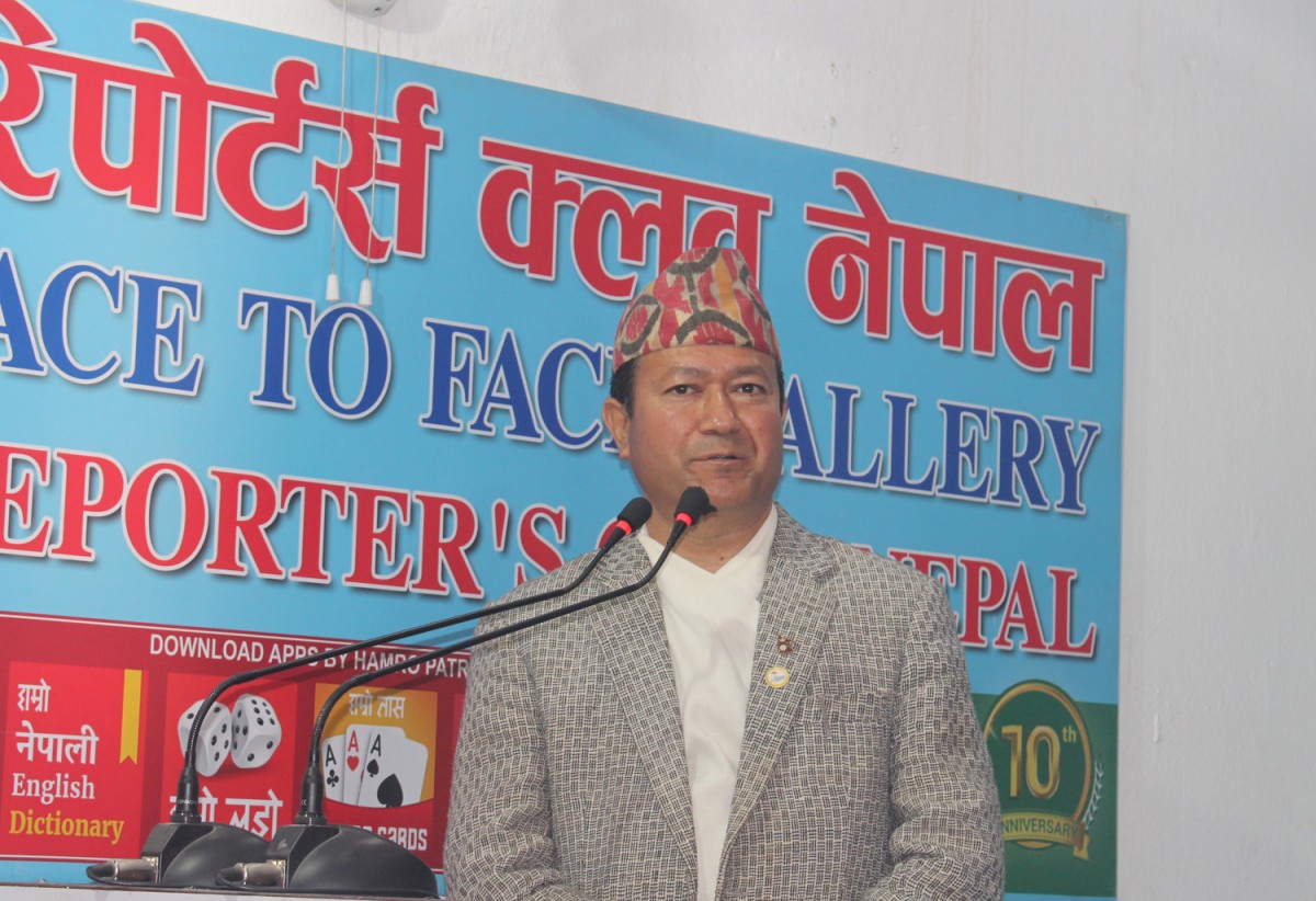 सुदूरपश्चिमका आन्तरिक मामिला तथा कानुनमन्त्री शाहलाई काठमाडौं ल्याइयो