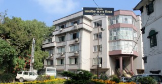 नेपाली उद्यमीलाई वाइपास गरेर अन्तःशुल्क स्टिकर छपाइको टेण्डर