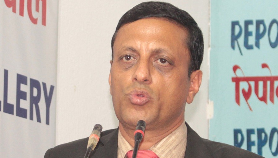 अदालत पार्टी मिलाउने–फुटाउने थलो होइन भन्ने कुरा ओलीले बुझ्नुपर्छ : अधिवक्ता भट्टराई
