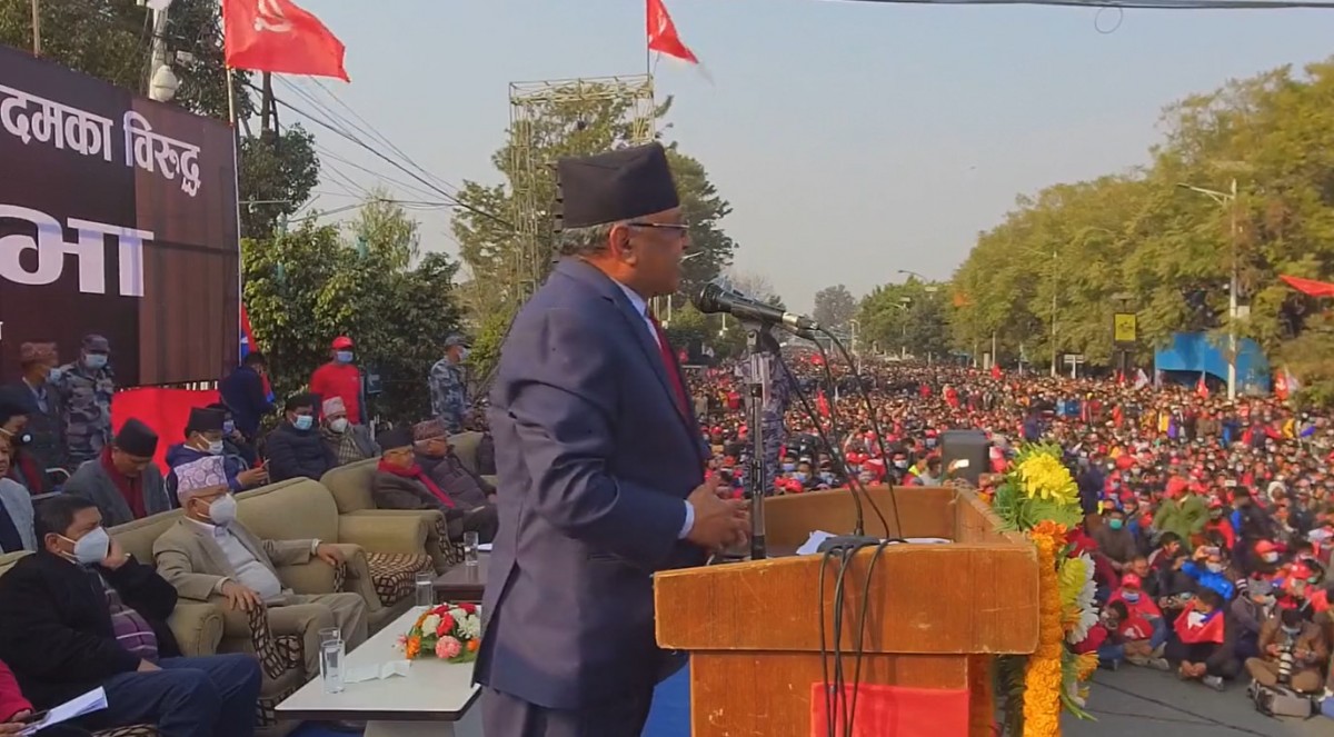 ओलीलाई प्रचण्डको चेतावनीः १० लाख जनता लिएर बालुवाटार र सिंहदरबार घेर्न आउनु नपरोस्