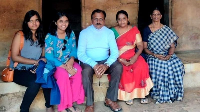 ती र्निदयी आमाबुवा जसले आफ्नै छोरीहरुलाई त्रिशुल घोपेर मारे