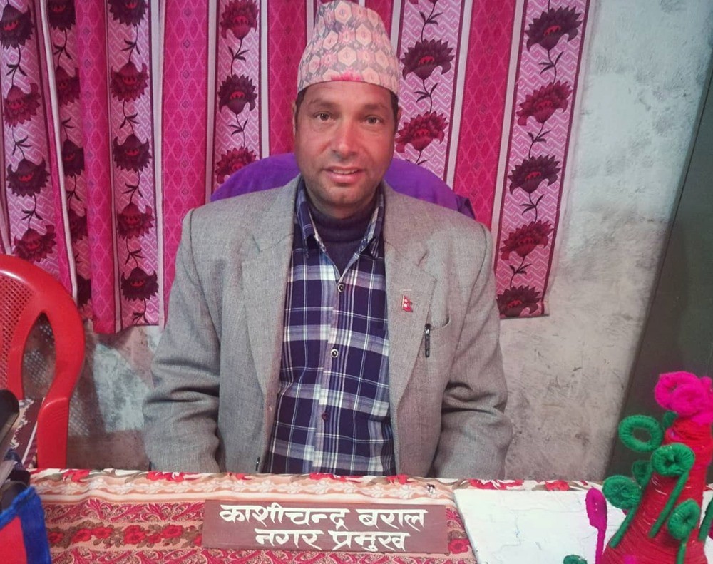 नेपाली समाज सत्यतथ्यभन्दा हौवाको पछि दौडिरहेको छ– मेयर बराल