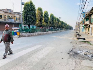 दाङ र आसपासका जिल्लामा आमहड्तालको प्रभाव बिहानैदेखि (फोटो फिचरसहित)