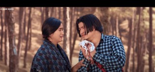 विनोदको निर्देशनमा खेम र शान्तिको ‘रुमाल धुन पर्‍यो’ (भिडियोसहित)