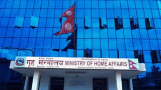 पर्वतारोहीलाई फिर्ता बोलाऊ, जोखिम क्षेत्रका बस्ती सारः गृह मन्त्रालय