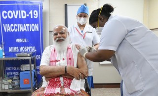 भारतीय प्रधानमन्त्री मोदीले कोरोनाविरुद्धको खोप लगाएपछि के भने ?