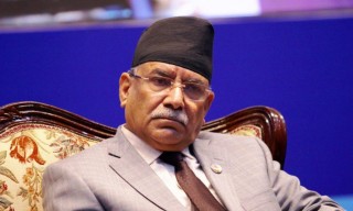प्रचण्डले फेरि पनि भने – यो सरकार ढल्छ