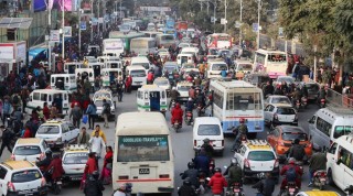 सार्वजनिक सवारीको भाडा आजदेखि घट्यो