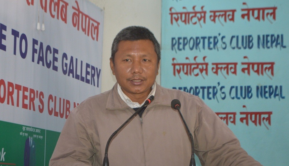 माओवादीले समर्थन फिर्ता नलिएसम्म काँग्रेसले सरकारविरुद्ध अविश्वासको प्रस्ताव  ल्याउदैँन : गुरुङ