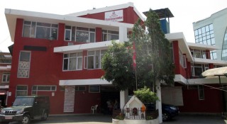 'अब खाद्य र साल्ट ट्रेडिङले घरमै ल्याइदिन्छ खाद्यान्न, यी नम्बरमा फोन गर्नुहोस्' (सार्वजनिक सूचनासहित)