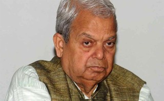 प्रधानमन्त्री बन्ने अवसर लत्याएर ओलीलाई साथ दिएका ठाकुरका लागि जसपा पनि आफ्नो रहेन