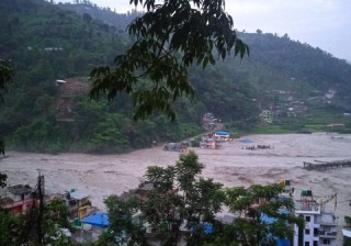 देशभर बाढी–पहिरोको वितण्डा : कहाँ के–कति भयो क्षति ?