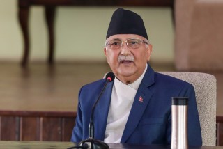 ओली समूहको स्थायी कमिटि बैठकमा माधव नेपाललाई प्रधानमन्त्री बनाउन प्रस्ताव