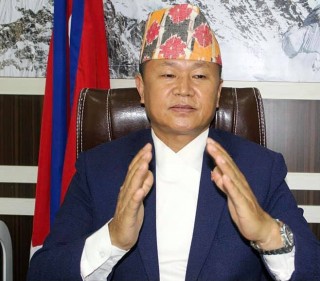 प्रदेश –१ का मुख्यमन्त्रीले महिनाको साढे तीन लाखभन्दा बढी भाडा तिरेर सम्पर्क कार्यालय खोलेपछि...