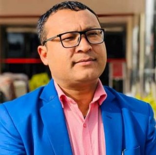 नेतृत्वको चर्चा भइरहँदा नीतिबारे भने बहस शुन्य छ
