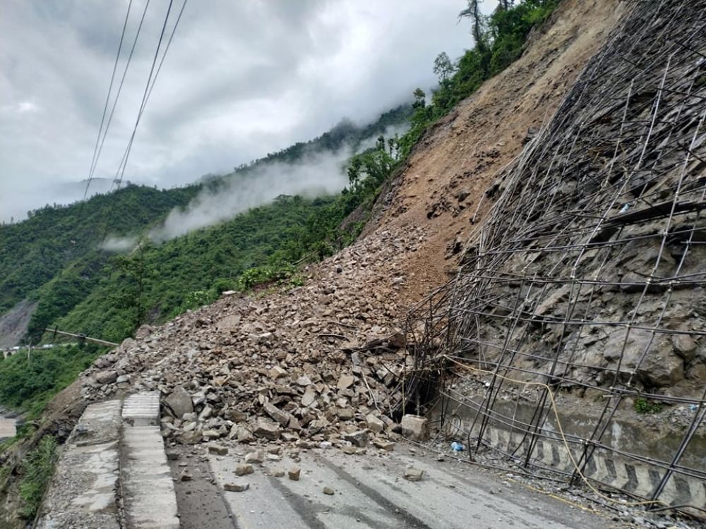 नारायणगढ–मुग्लिन सडक पुनः अवरुद्ध, भीमदत्त र पृथ्वी राजमार्ग पनि बन्द