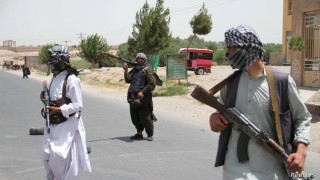 Deadly explosions hit Kabul